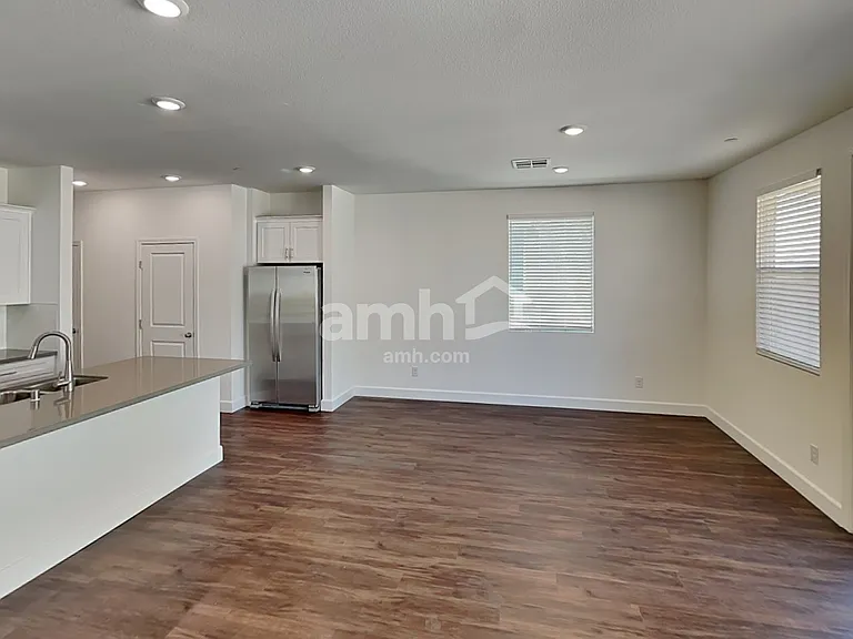 104 Island Plumeria Ln — Photo 4