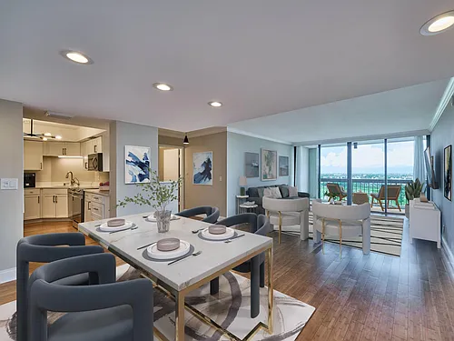 2425 Presidential Way Photo 1