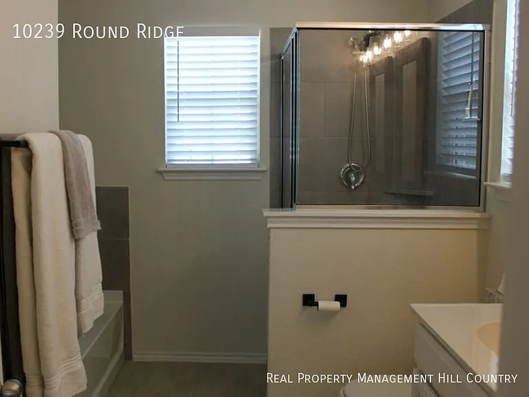 10239 Round Rdg — Photo 12