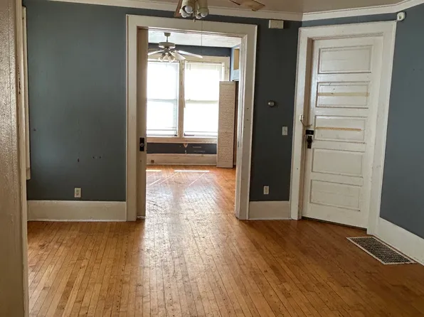 898 Shawano Ave #1A, Green Bay, WI 54303