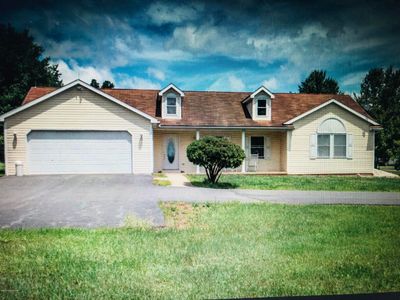 2100 Blytheburn Rd, Mountain Top, PA, 18707