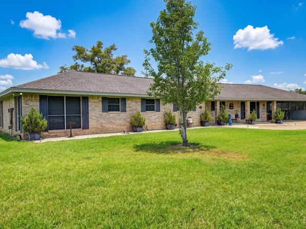 3230 S Fm 1291, Fayetteville, TX 78940