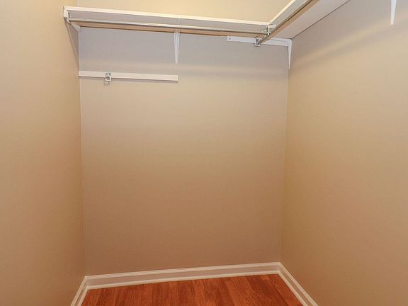 2nd image of 424 Fleming Dr