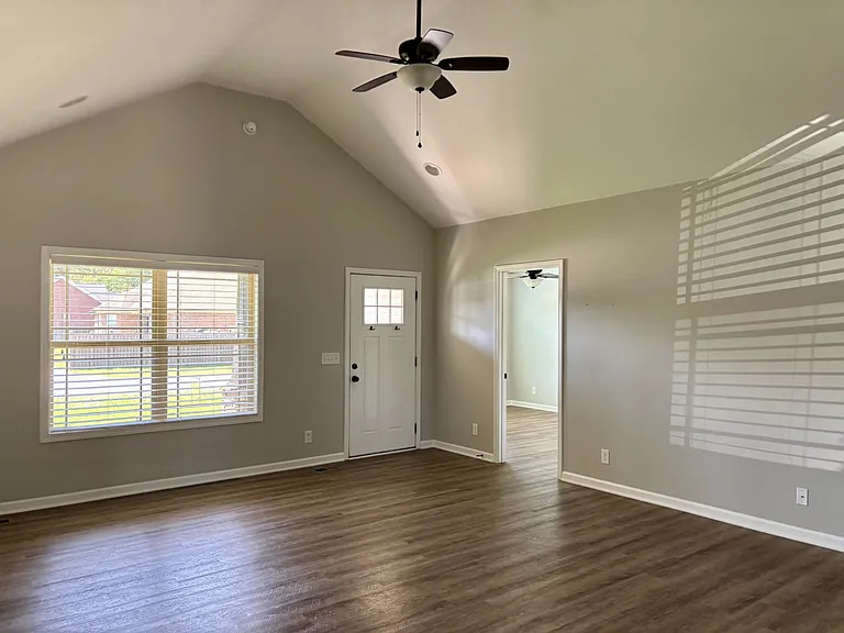 76 Al White Dr — Photo 2