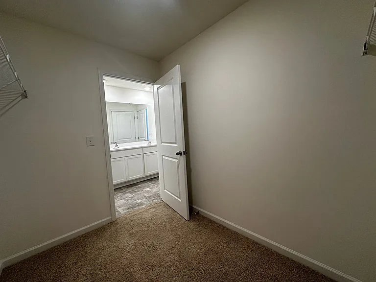3113 Berna Way — Photo 31