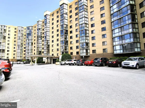 3310 N Leisure World Blvd APT 830, Silver Spring, MD 20906