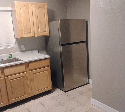 Kitchen 3 (new refrigerator / freezer)