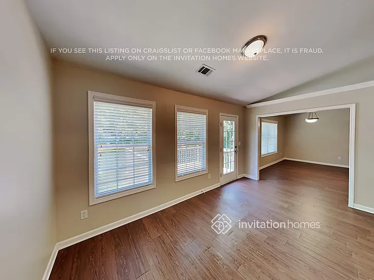 54 Brookridge Ct — Photo 6