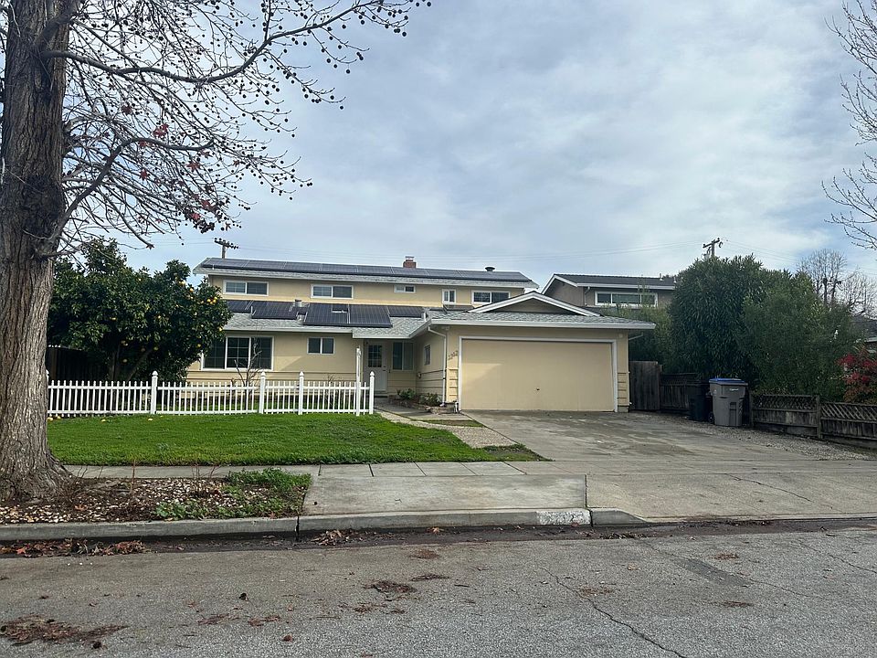 1st image of 1212 Redoaks Dr