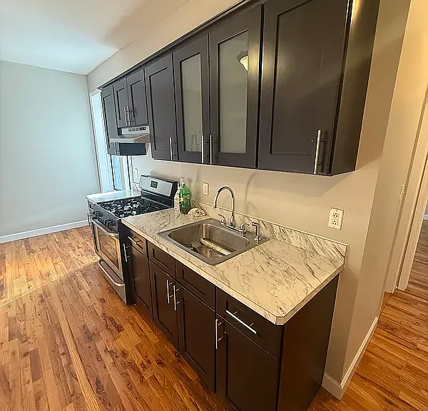 455 Ocean Ave #4D — Photo 2