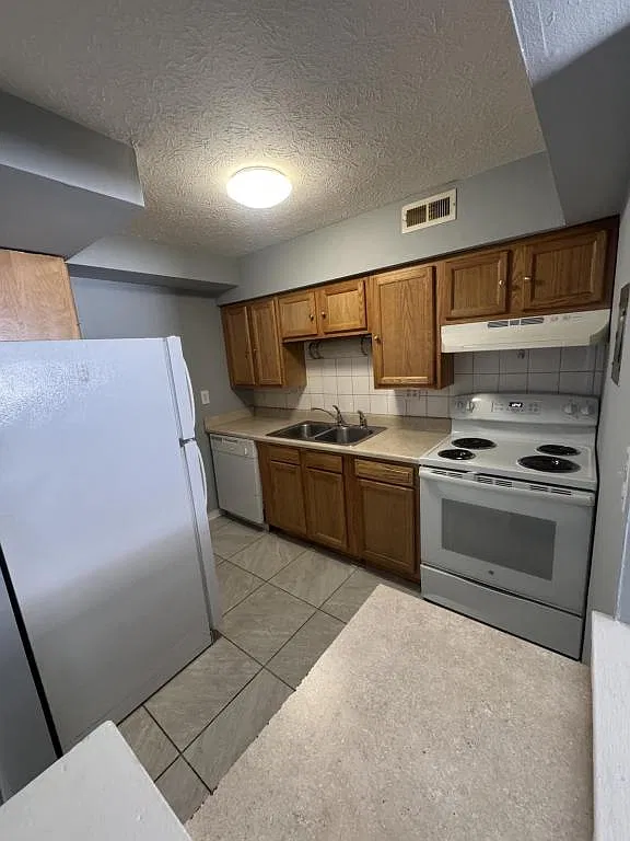 3893 Bennett Rd — Photo 1