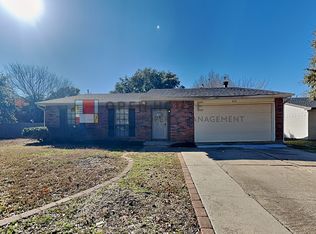 624 Live Oak Dr, Mansfield, TX 76063