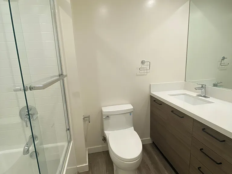 5327 Hermitage LLC — Photo 8