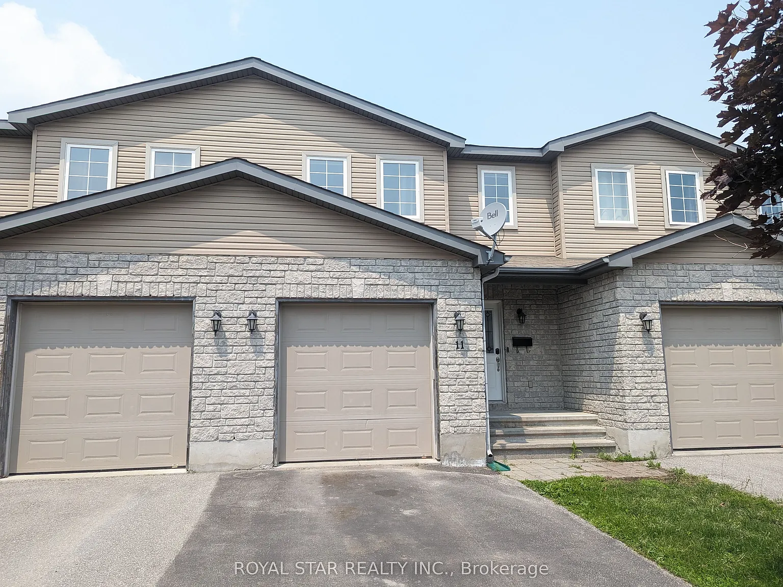 3 bed, $2,350 — Photo 2