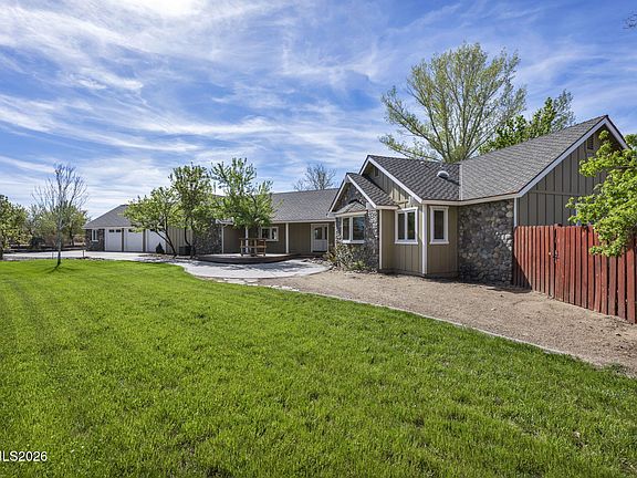 4th image of 1097 Meadowlark Cir