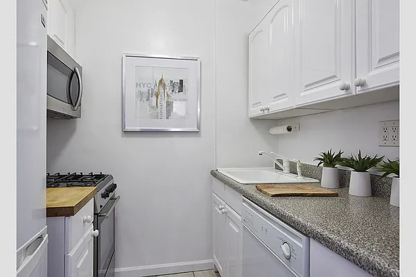 Sold by Stribling | media 4