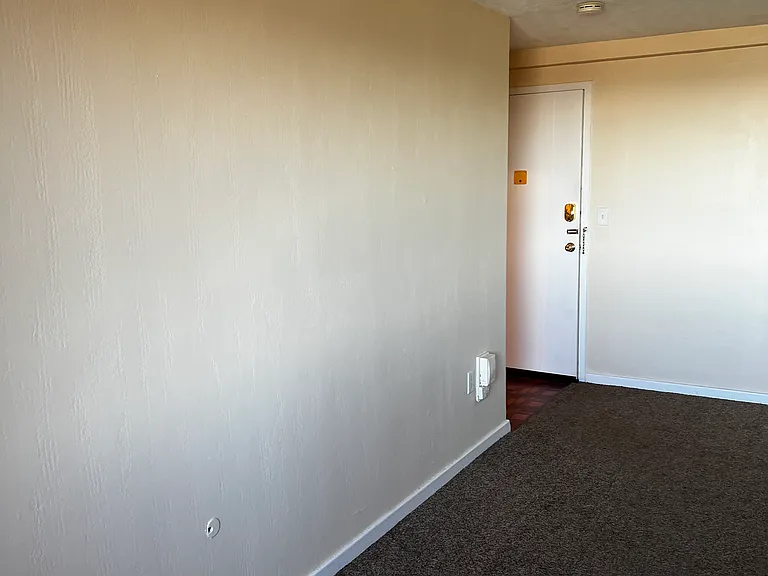 11720 Edgewater Dr #512 — Photo 2