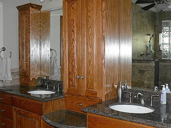4th image of 3119 Oak Leaf Ct