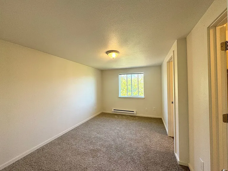 North Highland Court — Photo 37