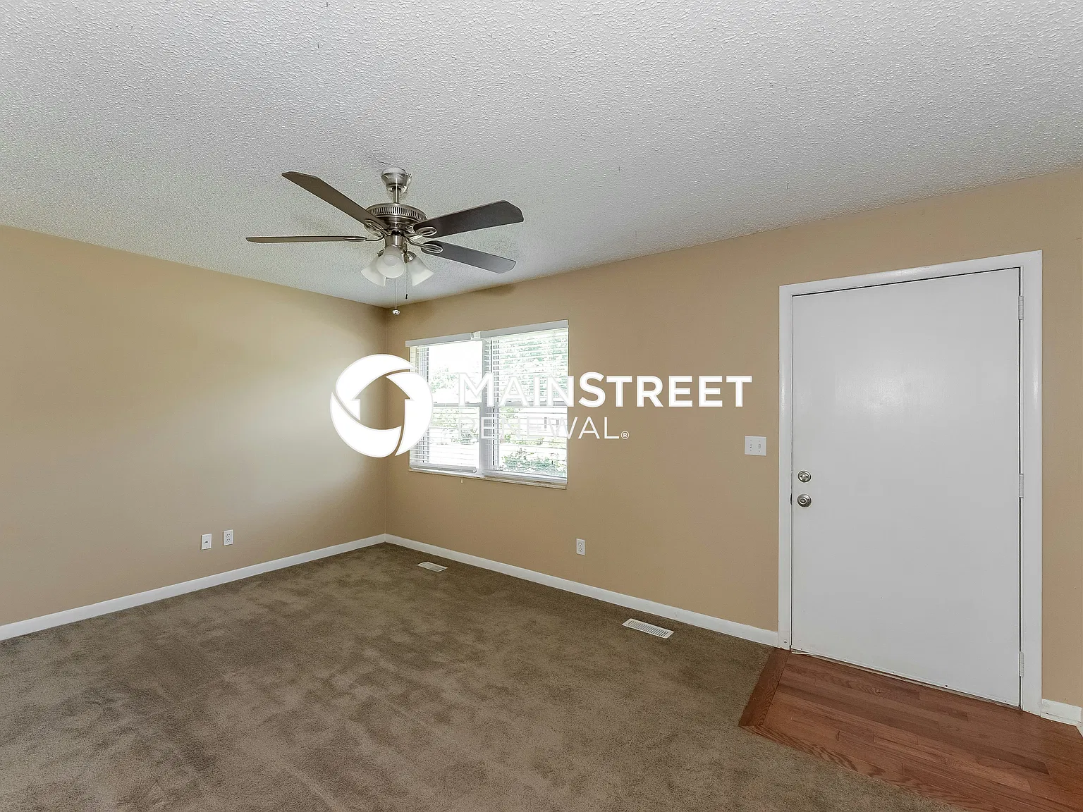 628 Meadowview Dr — Photo 4