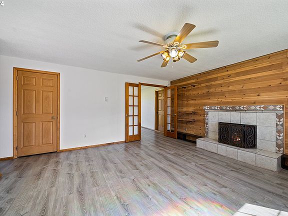 5th image of 3517 NE 145th Ave