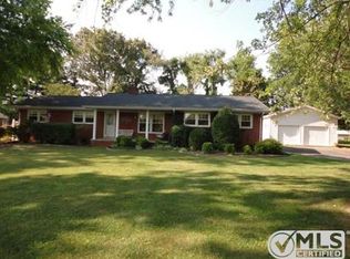 911 Mayfield St, Manchester, TN 37355