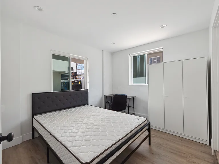 1299 W 36th St - USC DPS — Photo 10
