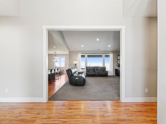 4th image of 24282 S Ward Gap Rd (242PRSW)