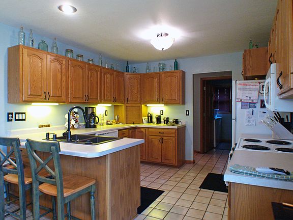 3rd image of 1409 Richmond Bay Ct