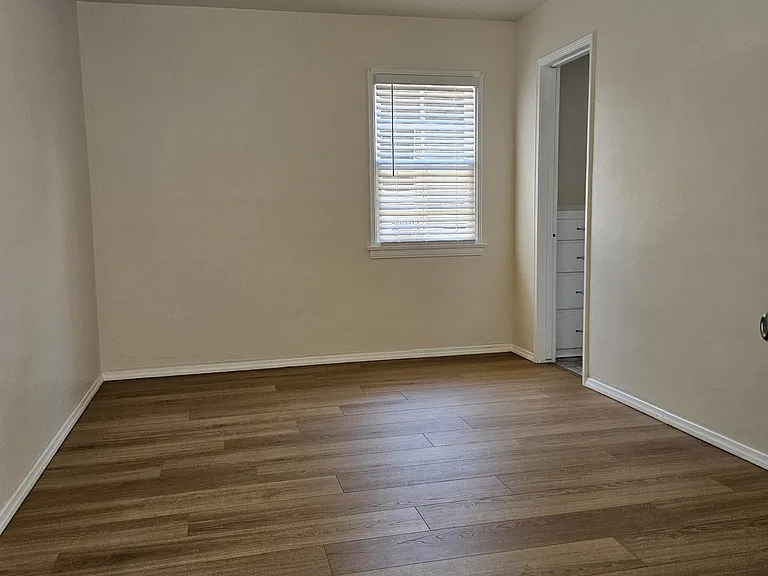 2034 Chestnut Ave — Photo 28