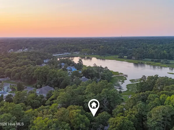 8920 Oyster Court SW, Sunset Beach, NC 28468