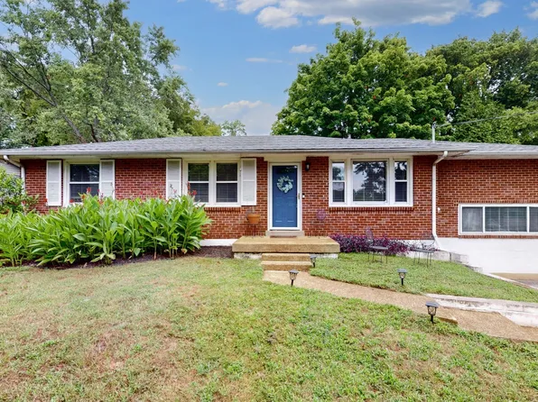 570 Whispering Hills Dr, Nashville, TN 37211