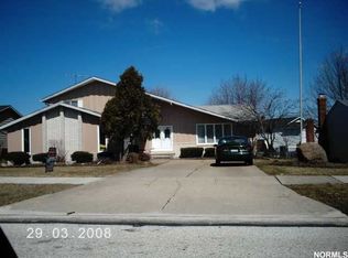 13764 Bennington Blvd, Middleburg Heights, OH