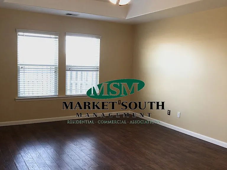 29 Bay Willow Ct — Photo 9