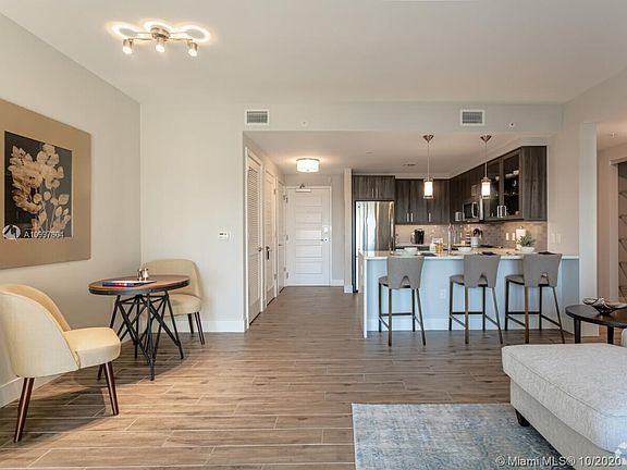 5th image of 7400 N Kendall Dr #806