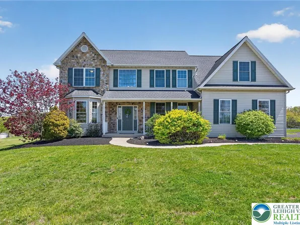 353 Farmington Rd, Breinigsville, PA 18031