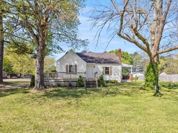 303 Lee St, Tullahoma, TN 37388