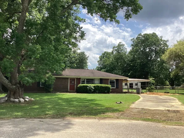 207 Sharon Ct, Montgomery, AL 36108