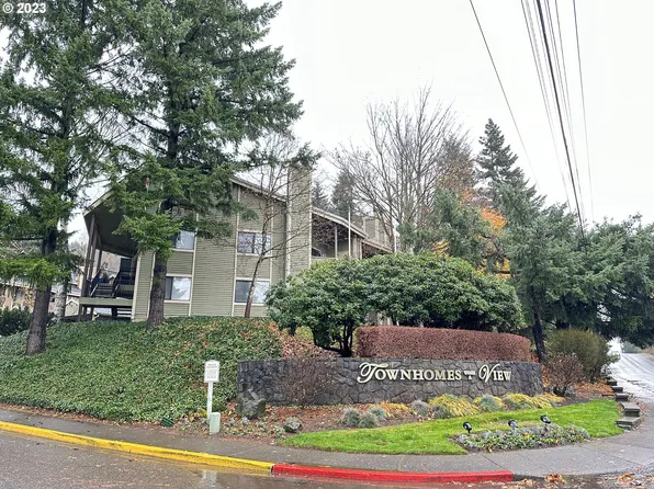 9930 SE Talbert St, Clackamas, OR 97015