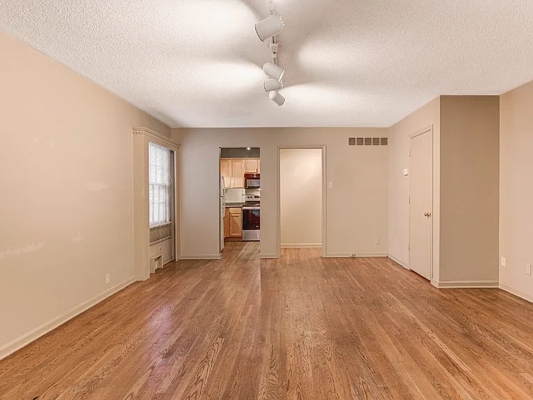 654 Anderson St #3 — Photo 8
