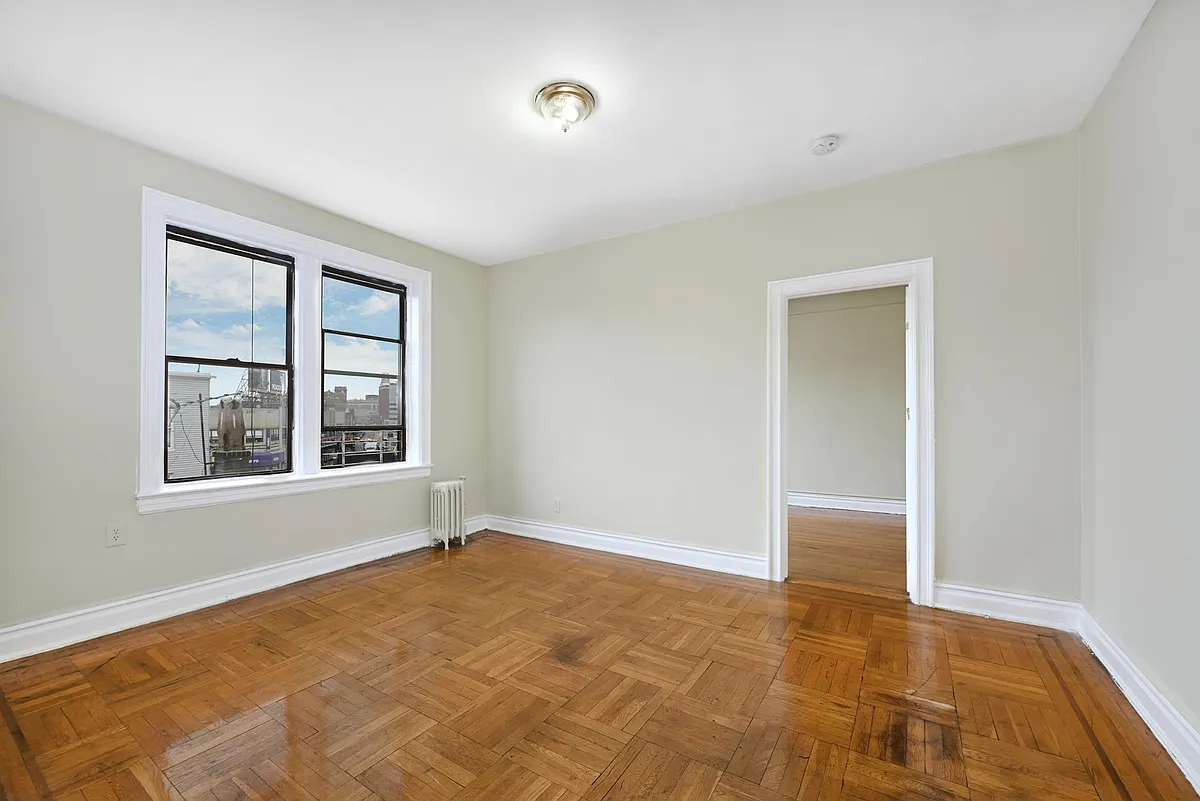 Building Photo - 124 Storms Ave #4E
