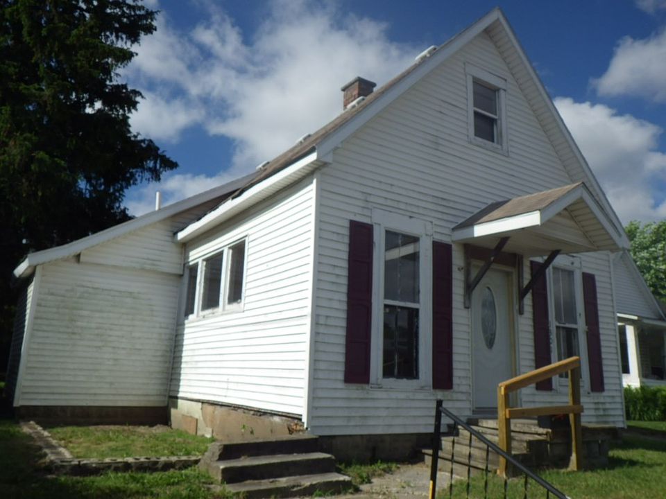 1st image of 1301 W Memorial Dr