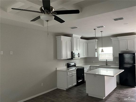 2nd image of 1514 Playa Dr