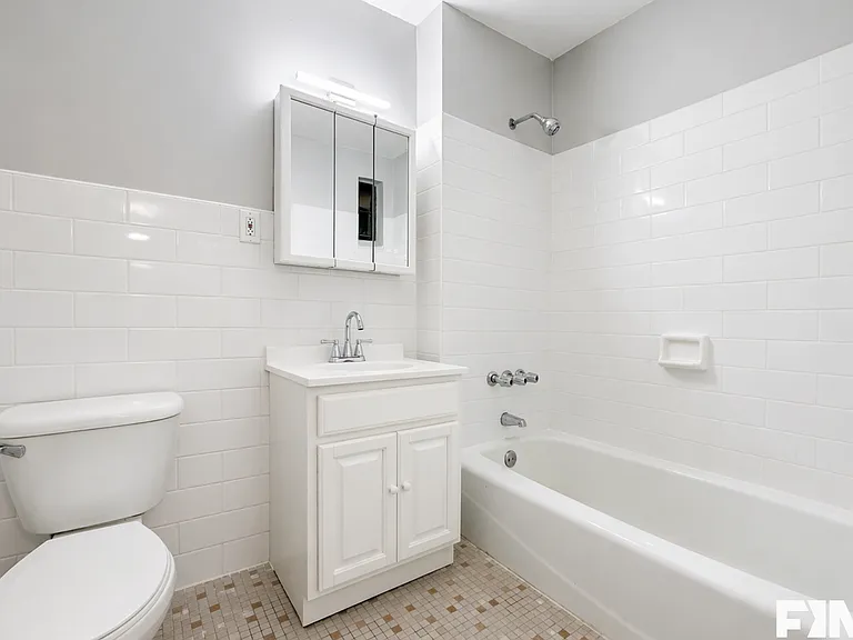 4724 5th Ave #2A — Photo 1