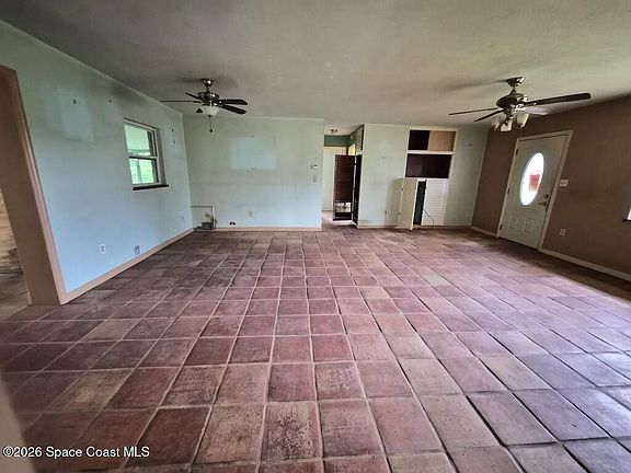 4th image of 180 Lee Rd