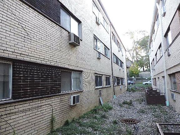 4th image of 12546 Fairview Ave APT 1C