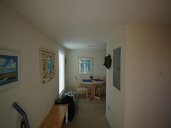 2nd image of 9600 Fiddlers Green Cir #3