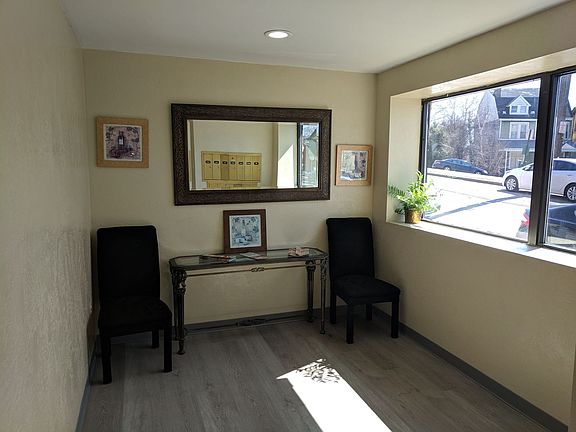 3rd image of 201 California Ave APT 9