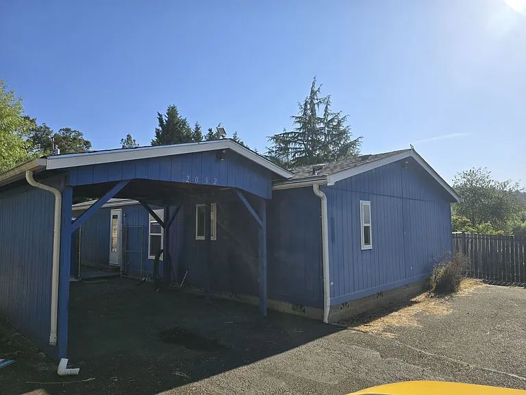 2032 NE Klamath Ave — Photo 19