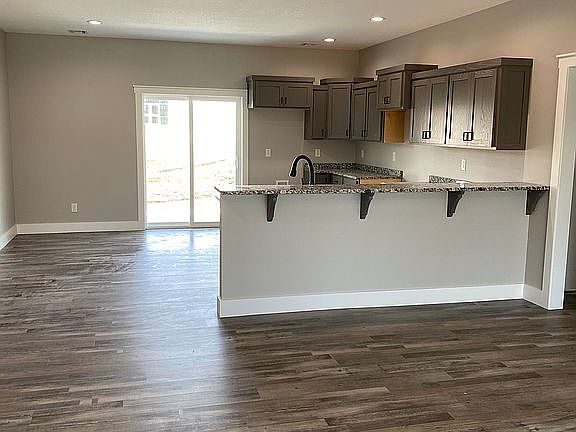 Kitchen and dining 